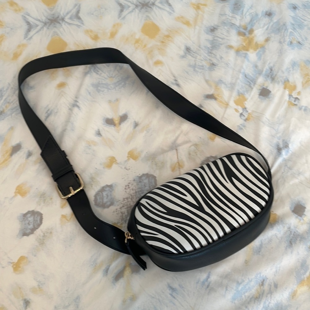 Forever 21 zebra print bag